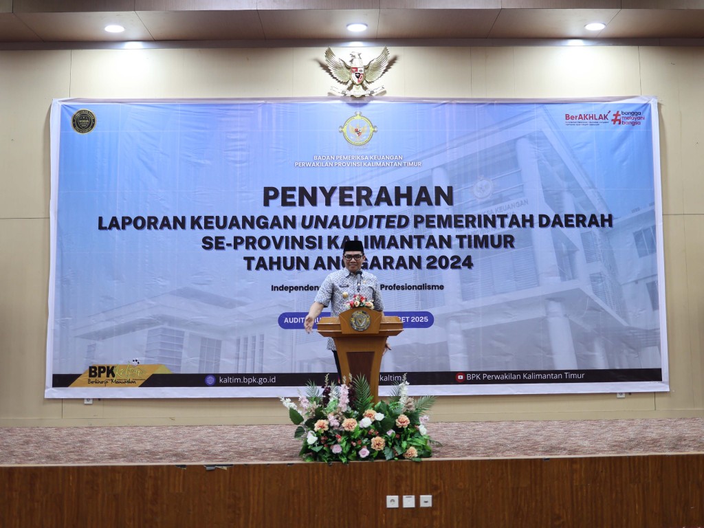Andi Harun Menyerahkan Laporan Keuangan Unaudited Tahun Anggaran 2024