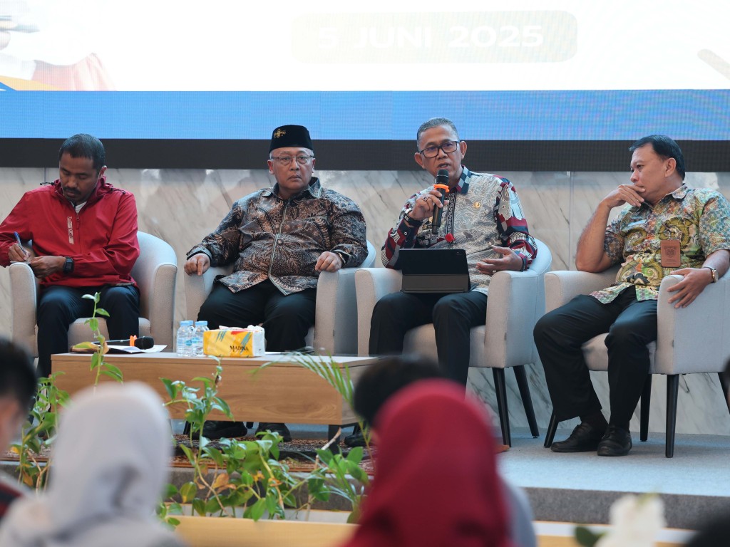 Plt. Inspektur Buka Sosialisasi Pengawasan SPMB untuk  Operator SD dan SMP