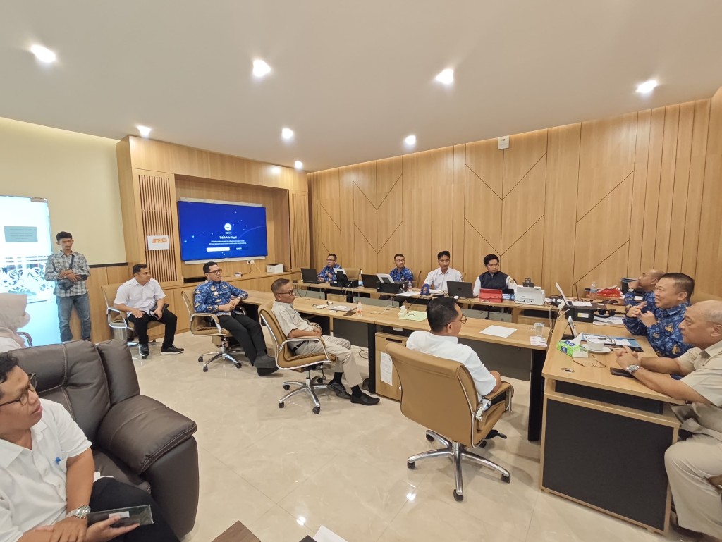 Wali Kota Samarinda Pantau  Posko Pengaduan Pengawasan  SPMB SD dan SMP